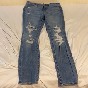 American Eagle dream jean jegging distressed in medium wash size 10